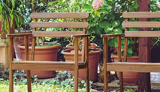 Gartenmöbel reinigen und pflegen