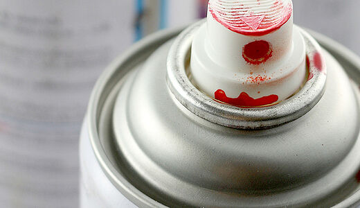 Mit Sprühlack aus der Spraydose lackieren