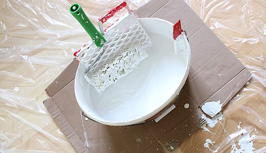 Fassadenfarbe entsorgen und lagern