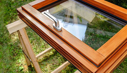 Fenster und Türen lasieren