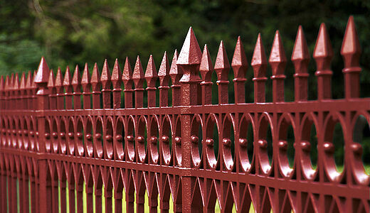 Mit Metallschutzlack der Korrosion Paroli bieten