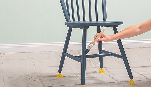 Stuhl lackieren mit dem Pinsel – Anleitung mit Lackiertipps
