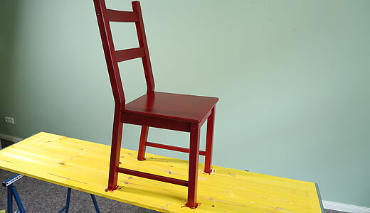 Step-by-Step zum roten Stuhl